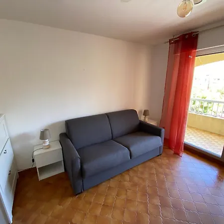 Et Commerces A 300 M A Pied, Ideal 公寓 *
